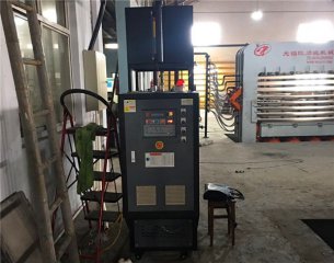 混合干燥機(jī)配導(dǎo)熱油爐加熱耗電嘛？